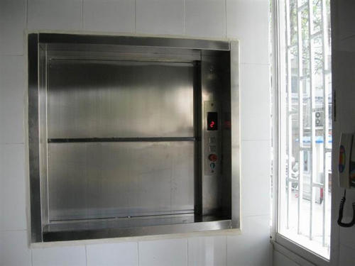 在使用傳菜梯的時(shí)候出現(xiàn)故障要怎么應(yīng)對(duì)呢 在使用傳菜梯的時(shí)候出現(xiàn)故障要怎么應(yīng)對(duì)呢